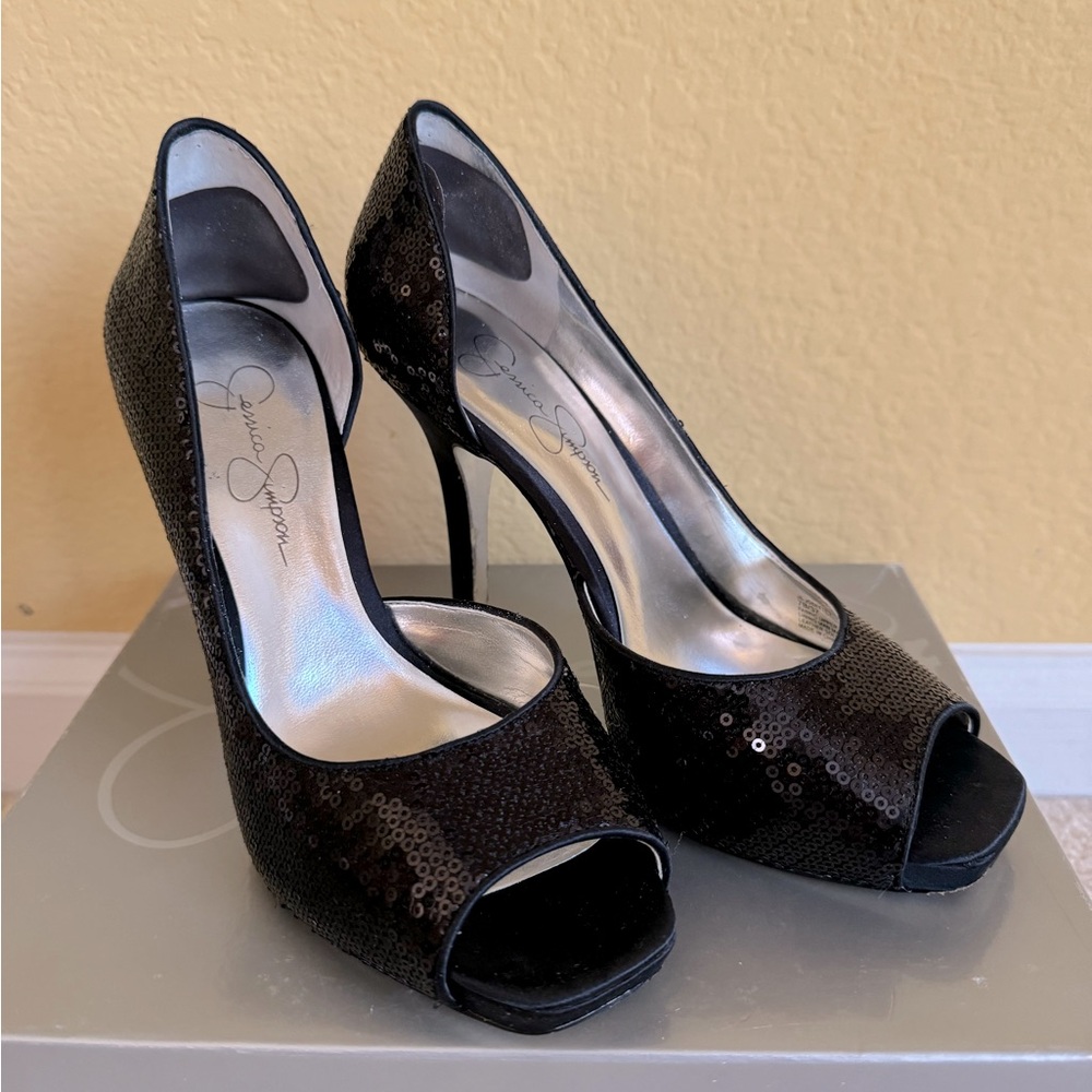 Jessica Simpson black sequin pumps. Size 7